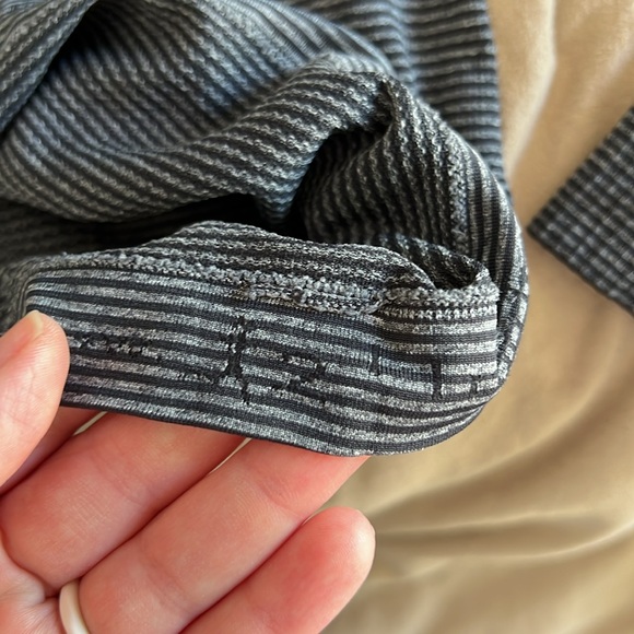 Lululemon swiftly long sleeve - Picture 2 of 4